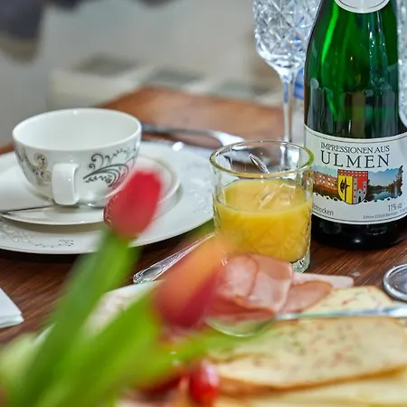 Eifelstuben Mit Charme - Am See, Nahe Burg