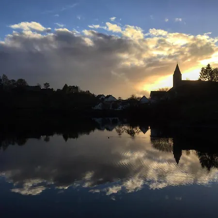 아파트 Eifelstuben Mit Charme - Am See, Nahe Burg 우멘