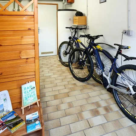Apartment Eifelstuben Mit Charme - Am See, Nahe Burg