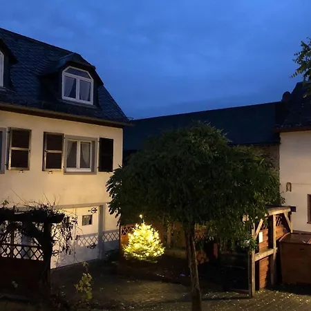 Eifelstuben Mit Charme - Am See, Nahe Burg Ulmen