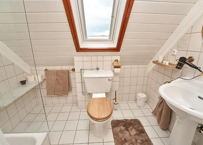 Eifelstuben Mit Charme - Am See, Nahe Burg Apartmán *